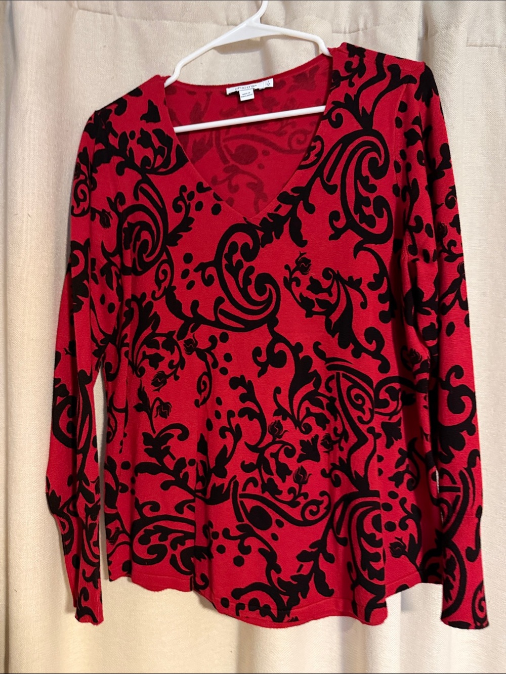 Women's Red & Black V-Neck Printed Top
